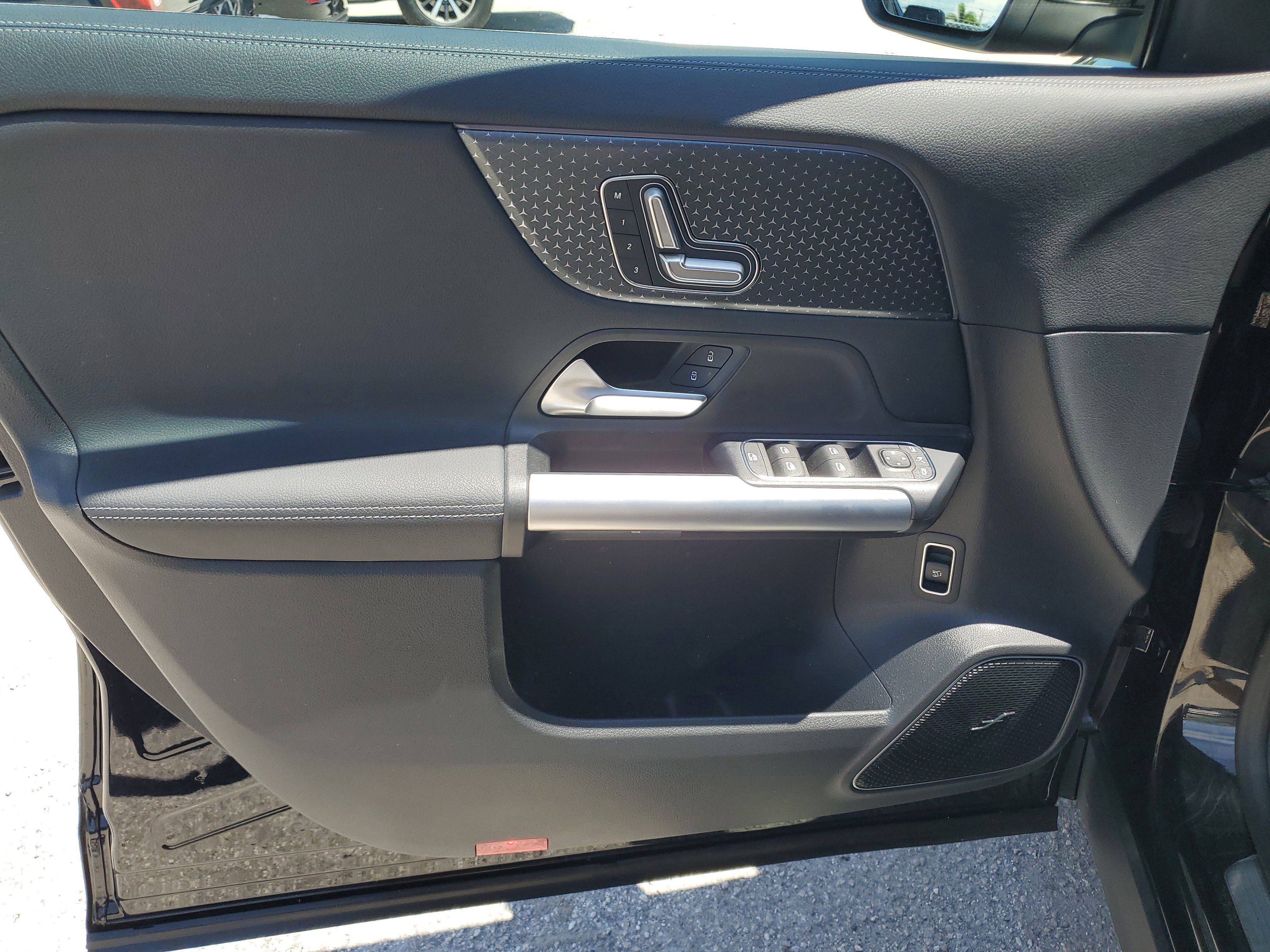 Certified 2025 Mercedes-Benz GLA 250 image 16