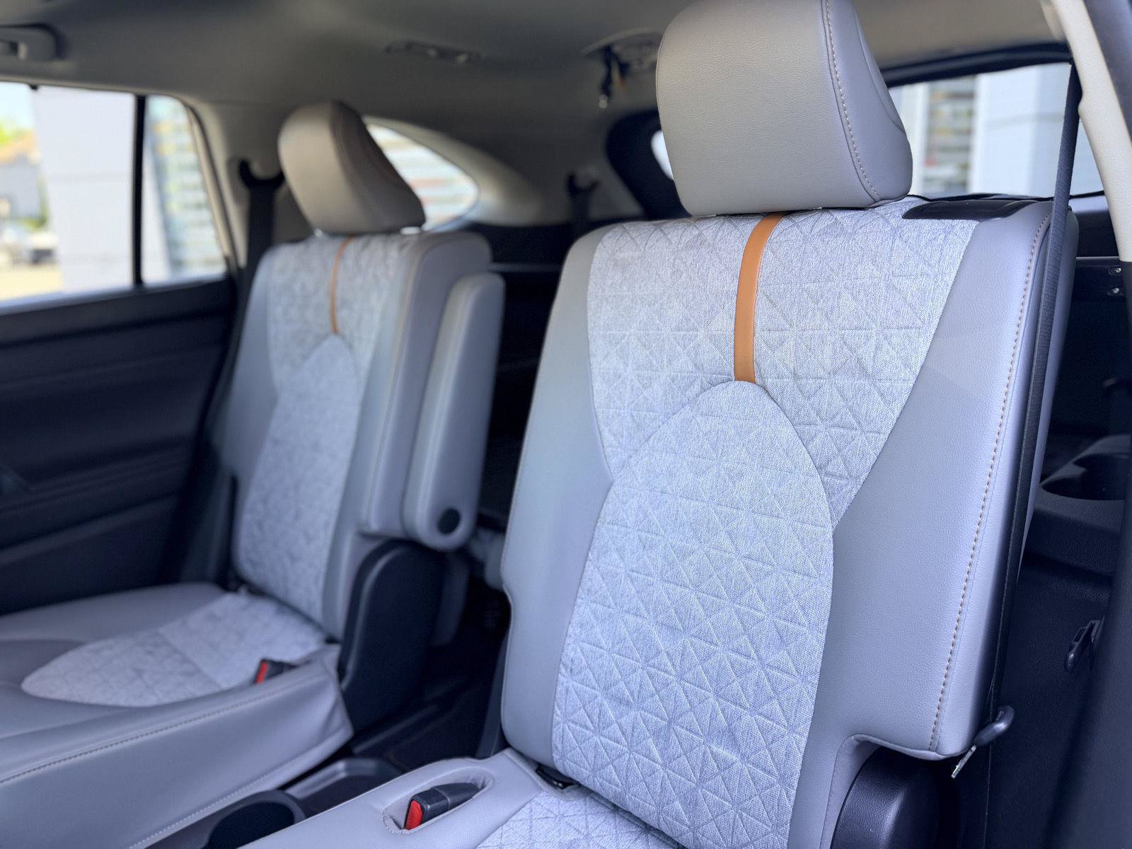 Used 2022 Toyota Highlander Bronze Edition AWD/4WD image 15