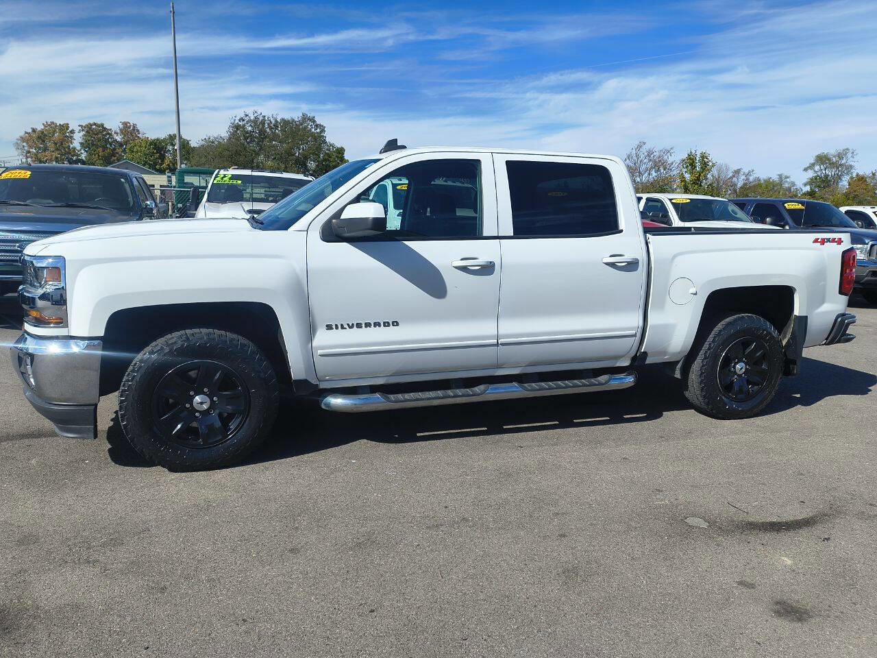 Used 2018 Chevrolet Silverado 1500 LT w/ All Star Edition image 6