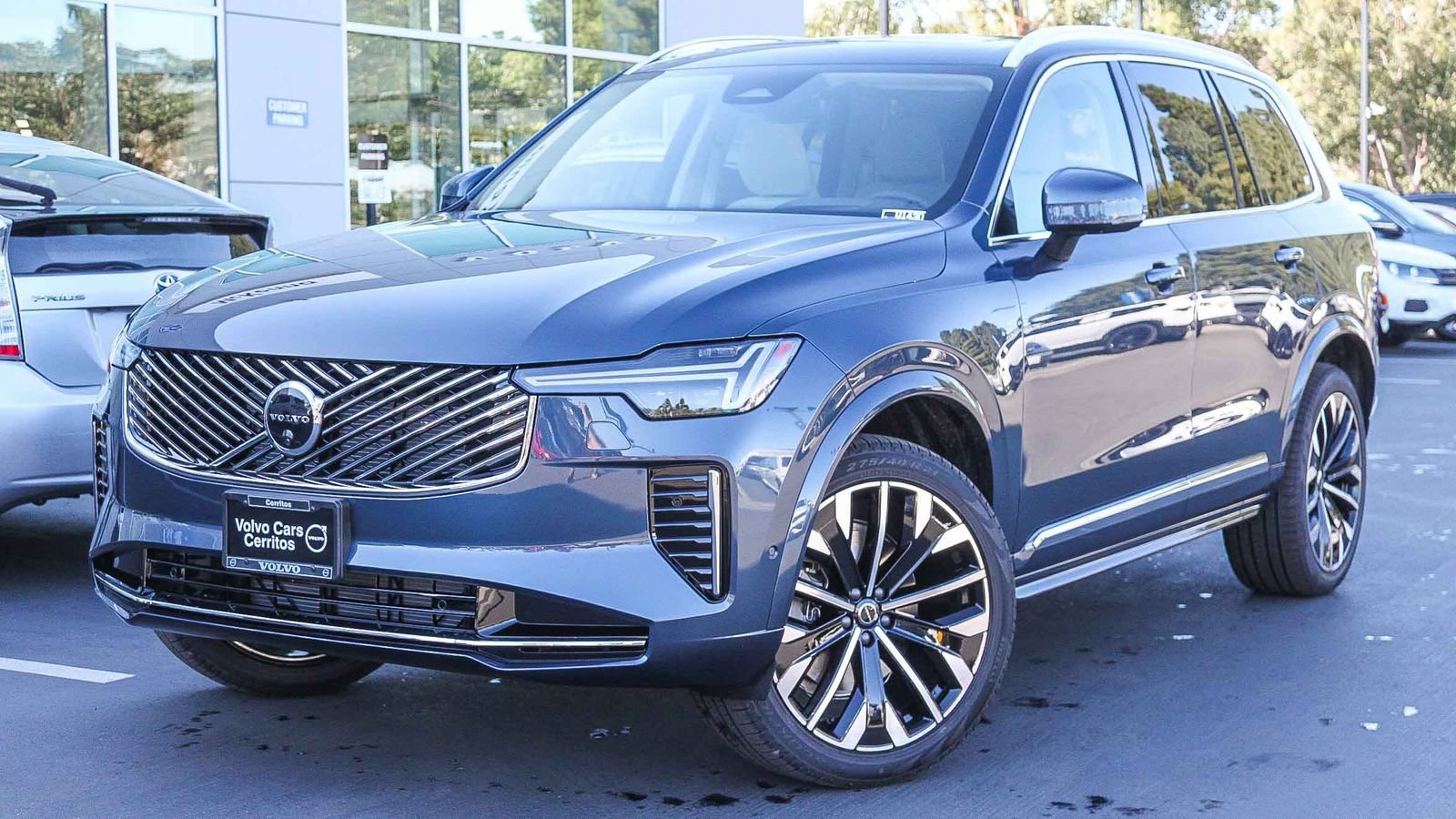 New 2026 Volvo XC90 B6 Ultra w/ Protection Package