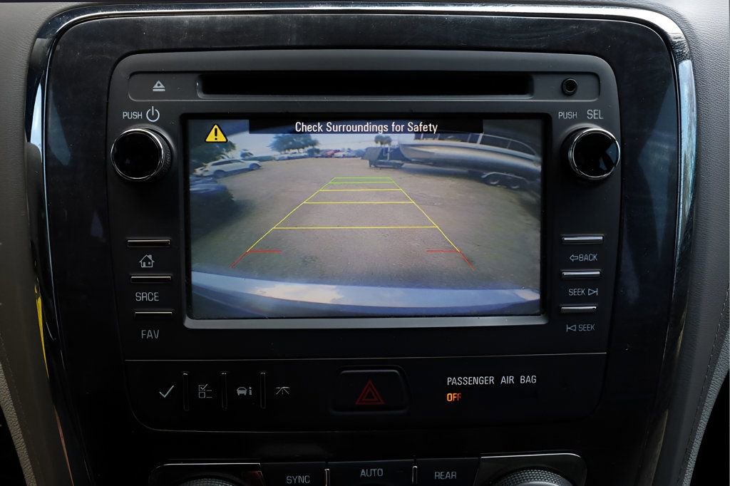 Used 2015 Buick Enclave Convenience FWD image 27