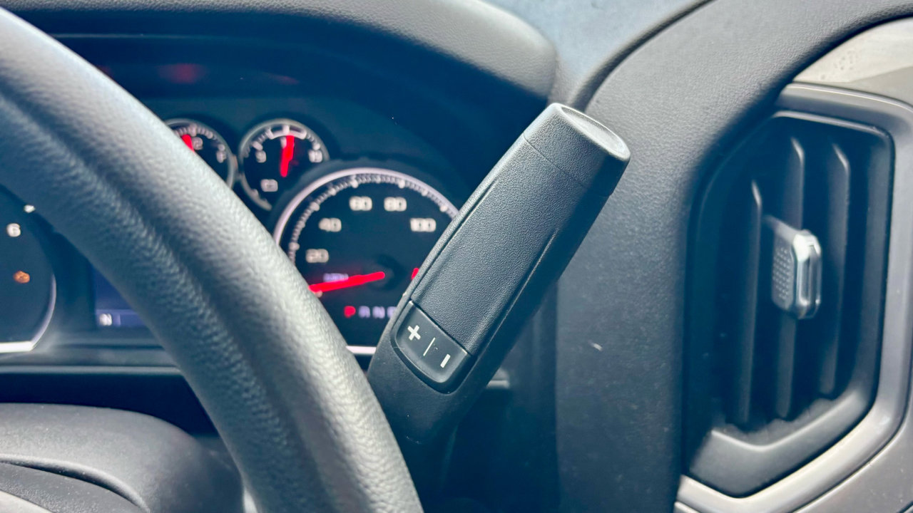 Used 2021 Chevrolet Silverado 1500 Custom w/ Safety Confidence Package image 22