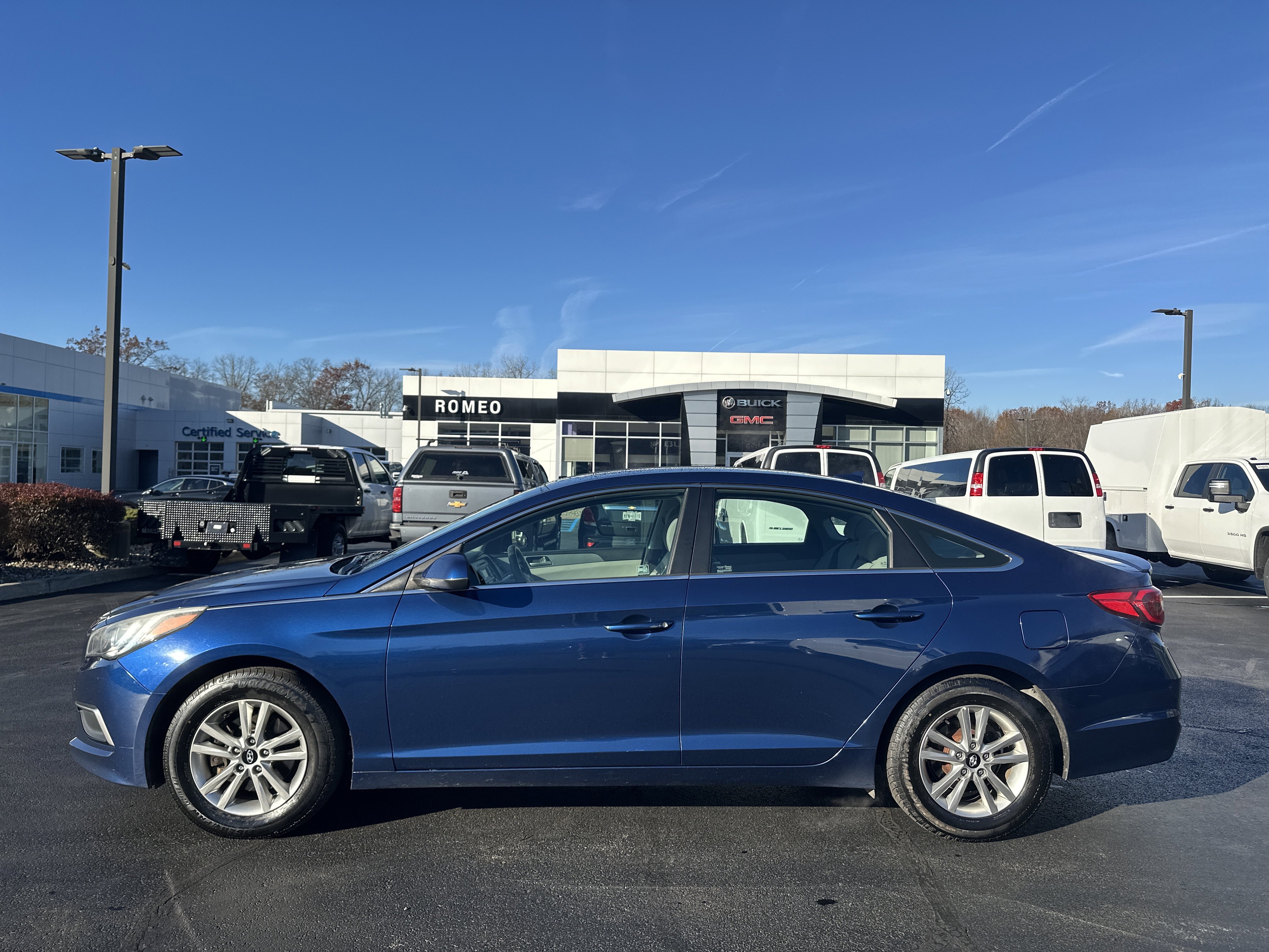 Used 2017 Hyundai Sonata SE image 9