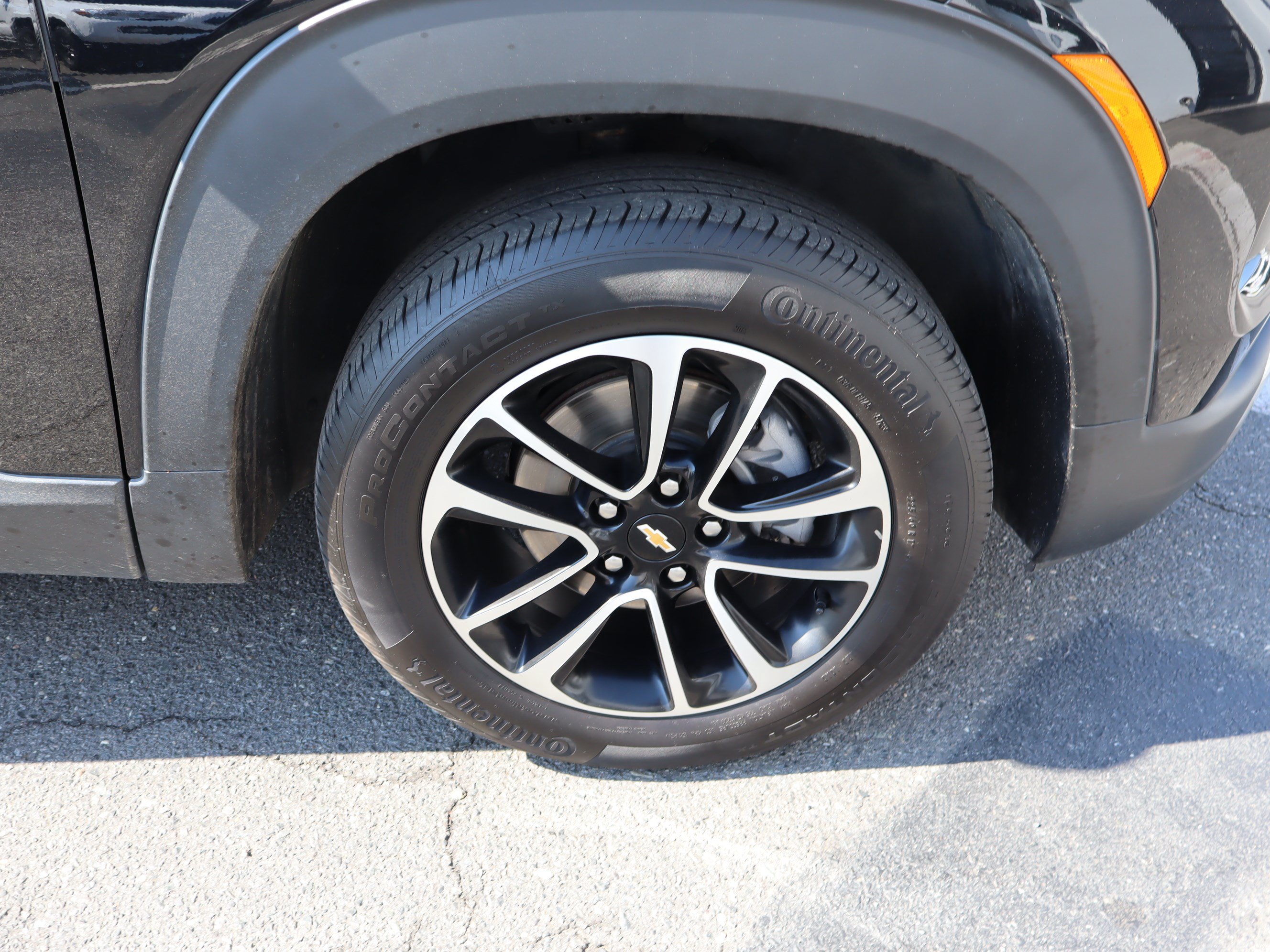 Used 2024 Chevrolet TrailBlazer LT AWD/4WD image 37