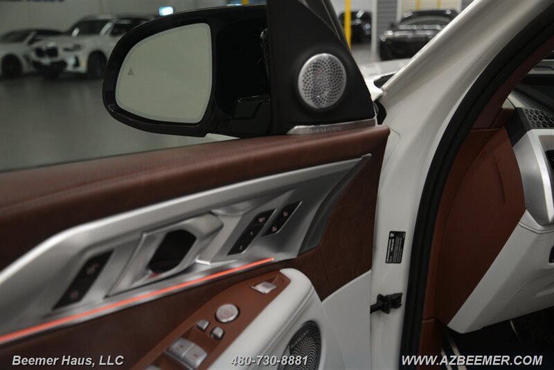 Used 2024 BMW XM AWD/4WD image 31
