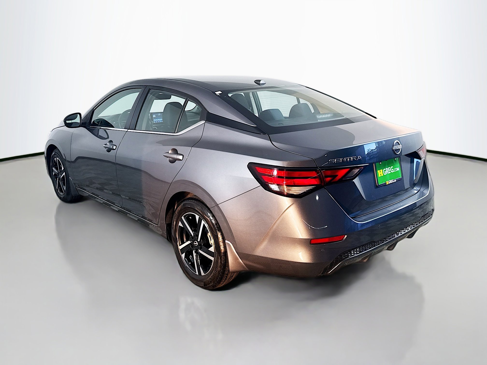 Used 2025 Nissan Sentra SV w/ All-Weather Package image 7