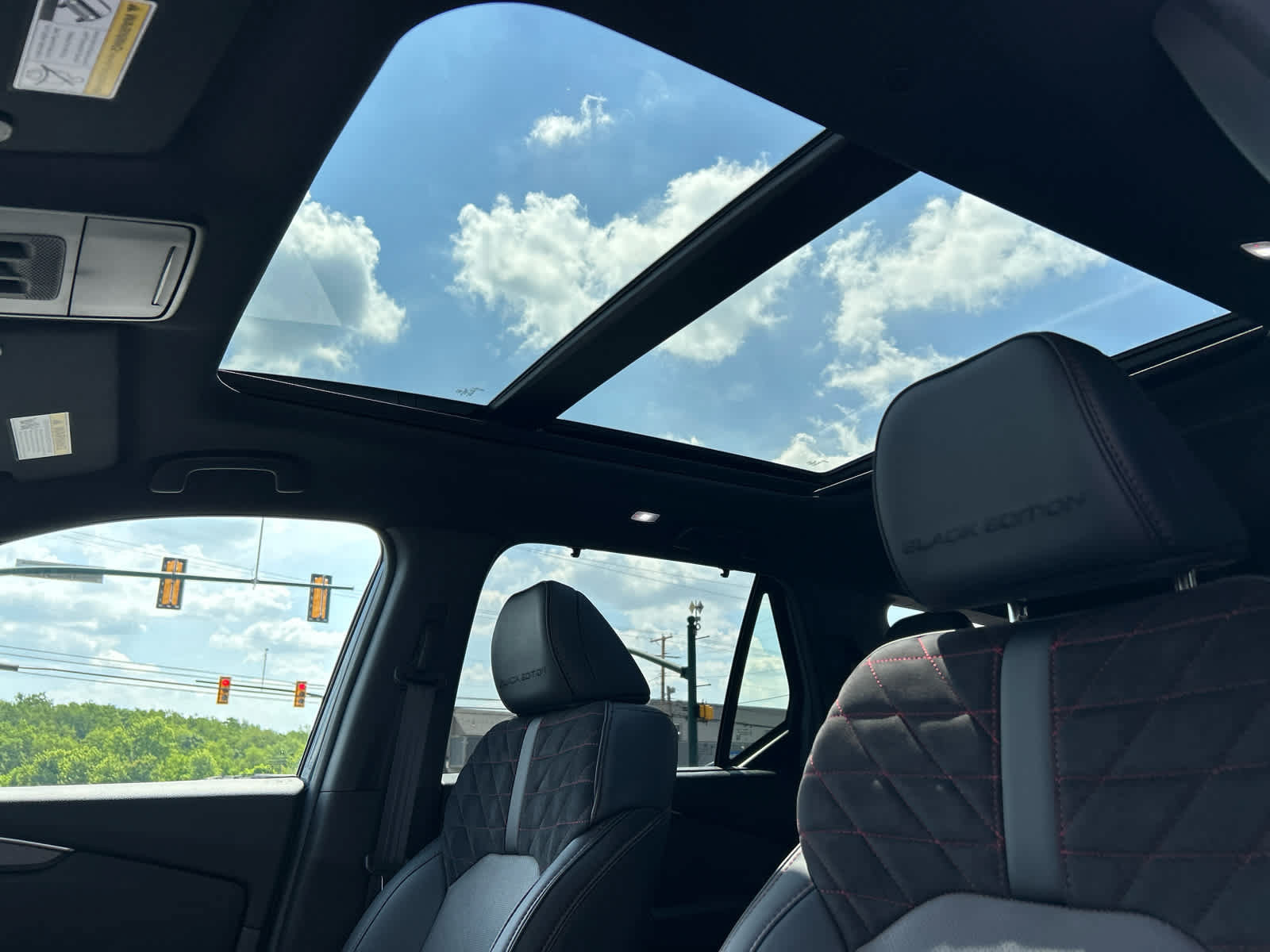 Used 2026 Honda Pilot Black Edition image 5