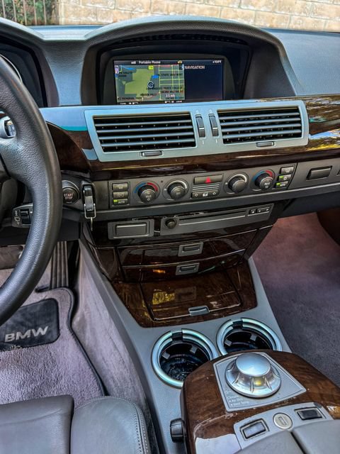 Used 2003 BMW 745Li RWD image 8