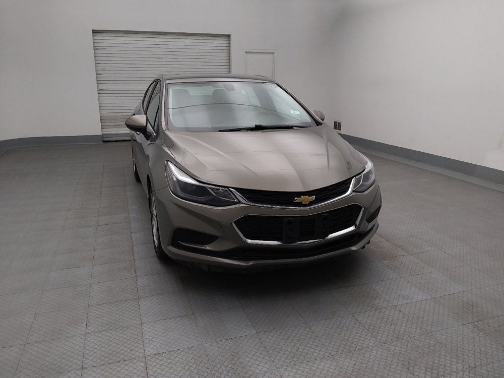 Used 2017 Chevrolet Cruze LT w/ Convenience Package FWD image 14