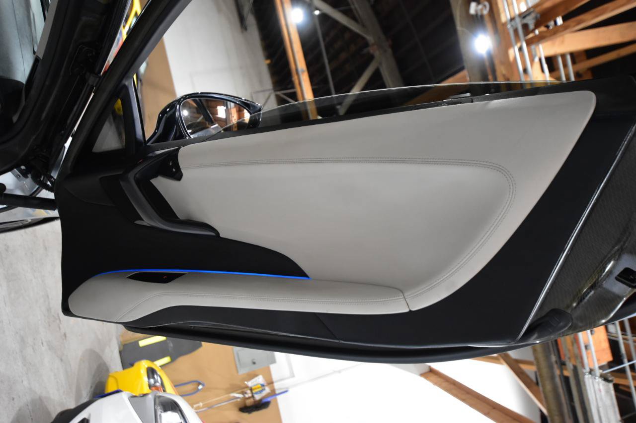 Used 2016 BMW i8 AWD/4WD image 36