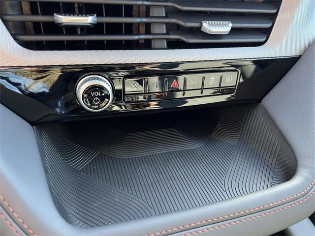 New 2025 Ford Explorer Active image 21