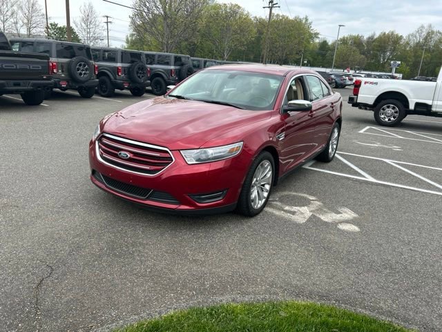 Used 2014 Ford Taurus Limited FWD image 3