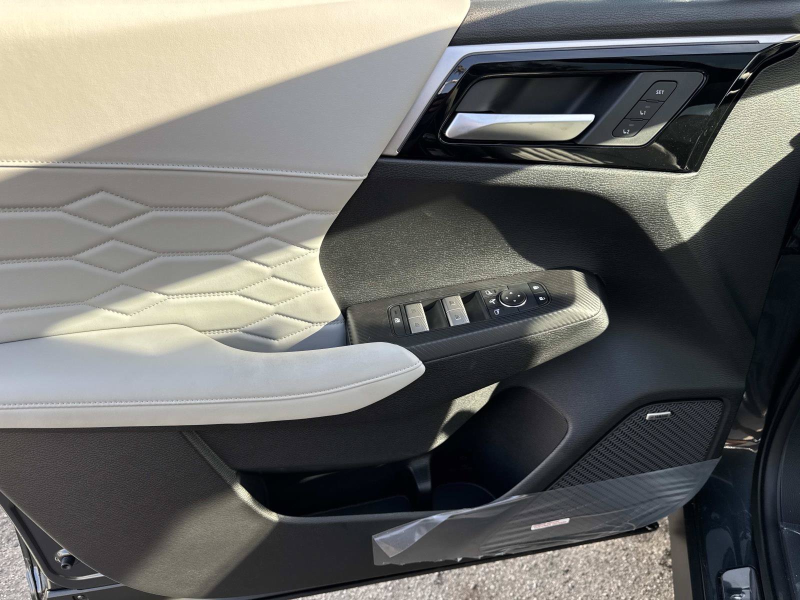 New 2026 Mitsubishi Outlander SEL FWD image 15