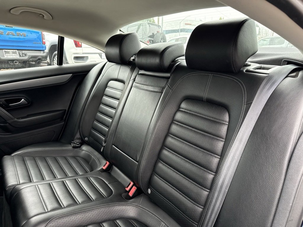 Used 2013 Volkswagen CC Sport image 12