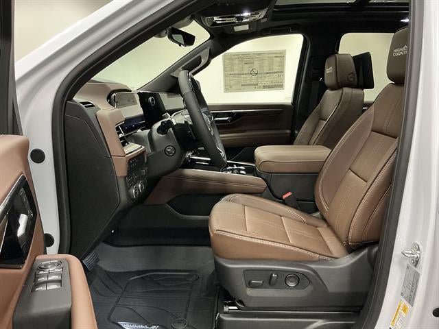 New 2026 Chevrolet Suburban High Country AWD/4WD image 8