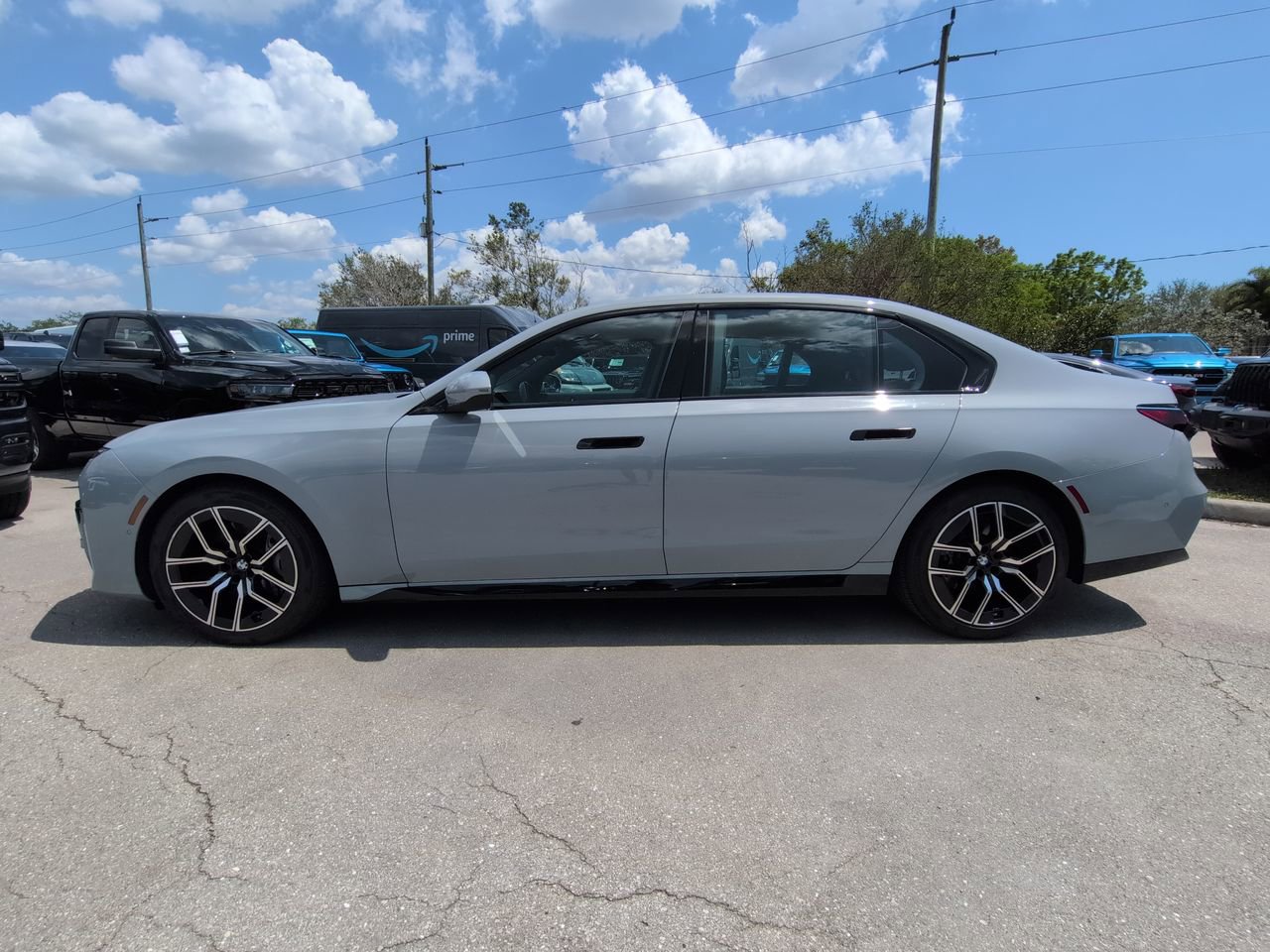 Used 2025 BMW 740i RWD image 8