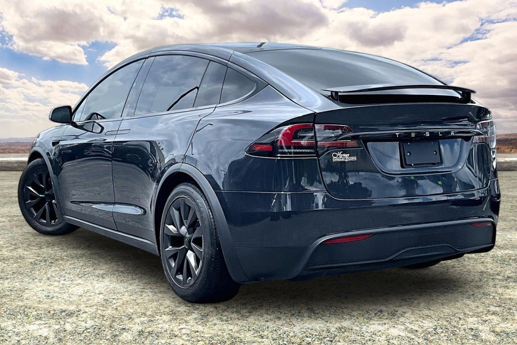 Used 2024 Tesla Model X AWD/4WD image 4