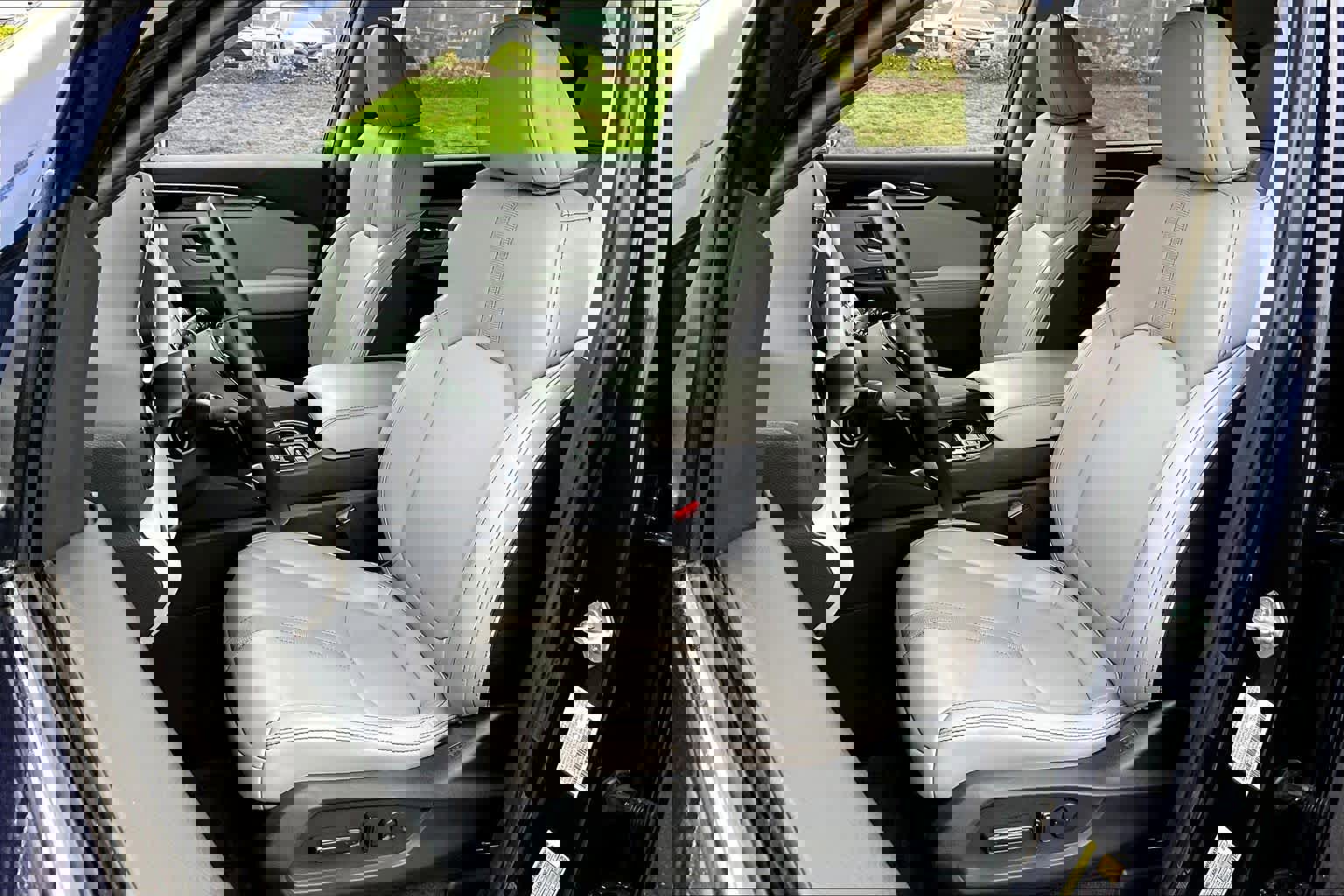 Used 2023 Honda Pilot Touring image 8