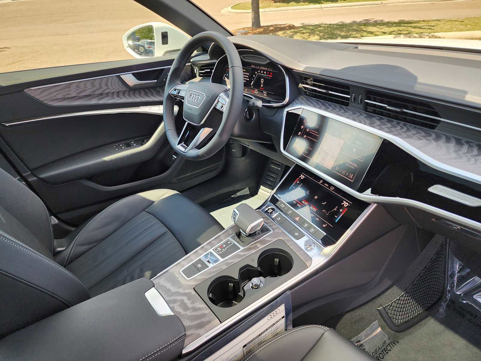 Used 2025 Audi A6 2.0T Premium image 16