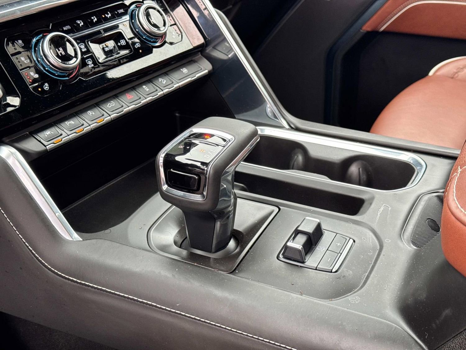 Used 2024 GMC Sierra 1500 Denali Ultimate image 35