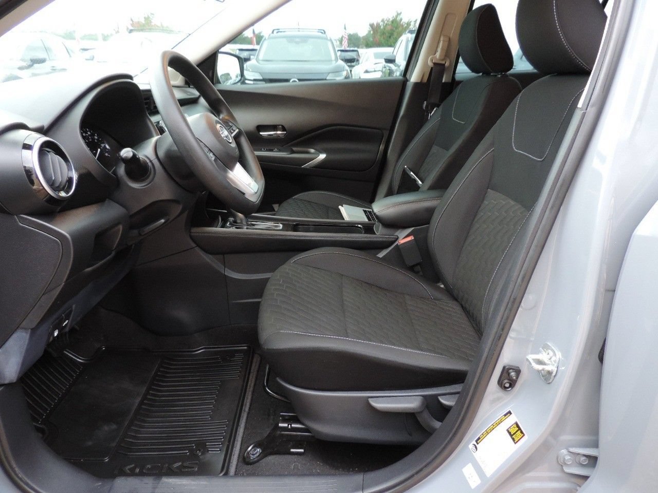 Used 2022 Nissan Kicks SV FWD image 19
