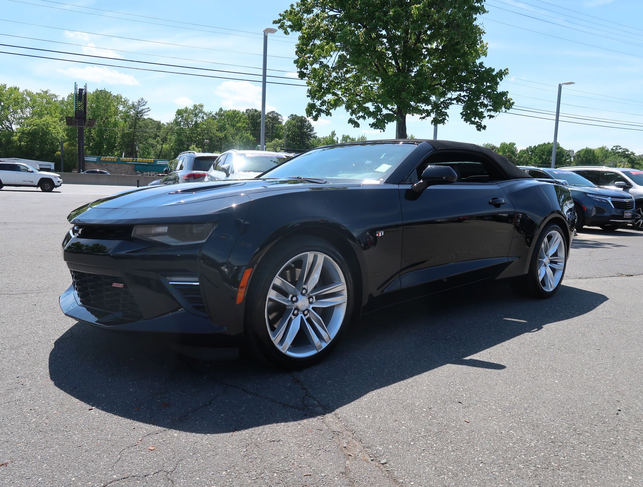 Used 2017 Chevrolet Camaro SS RWD image 46
