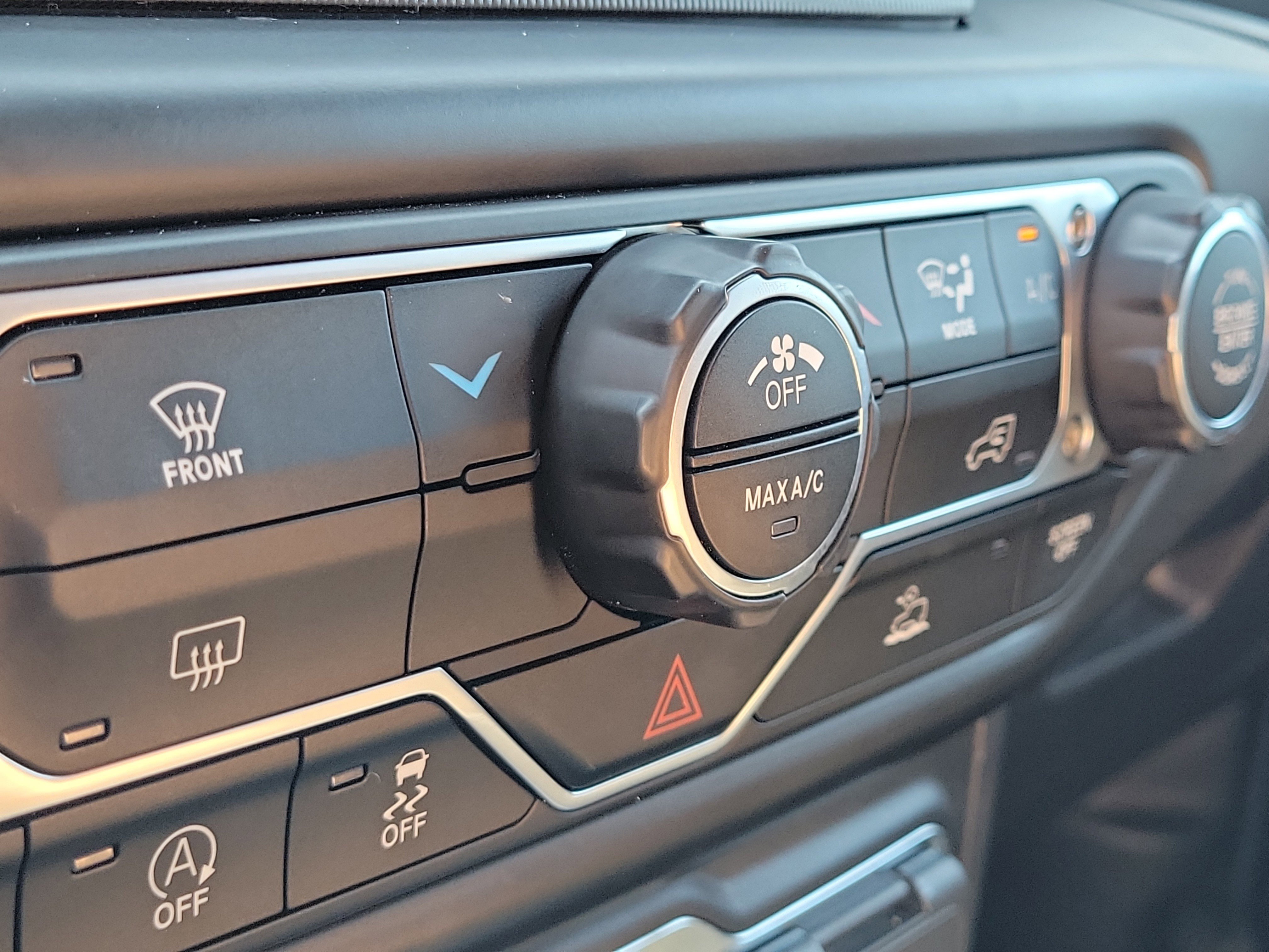 Used 2022 Jeep Wrangler Willys image 30