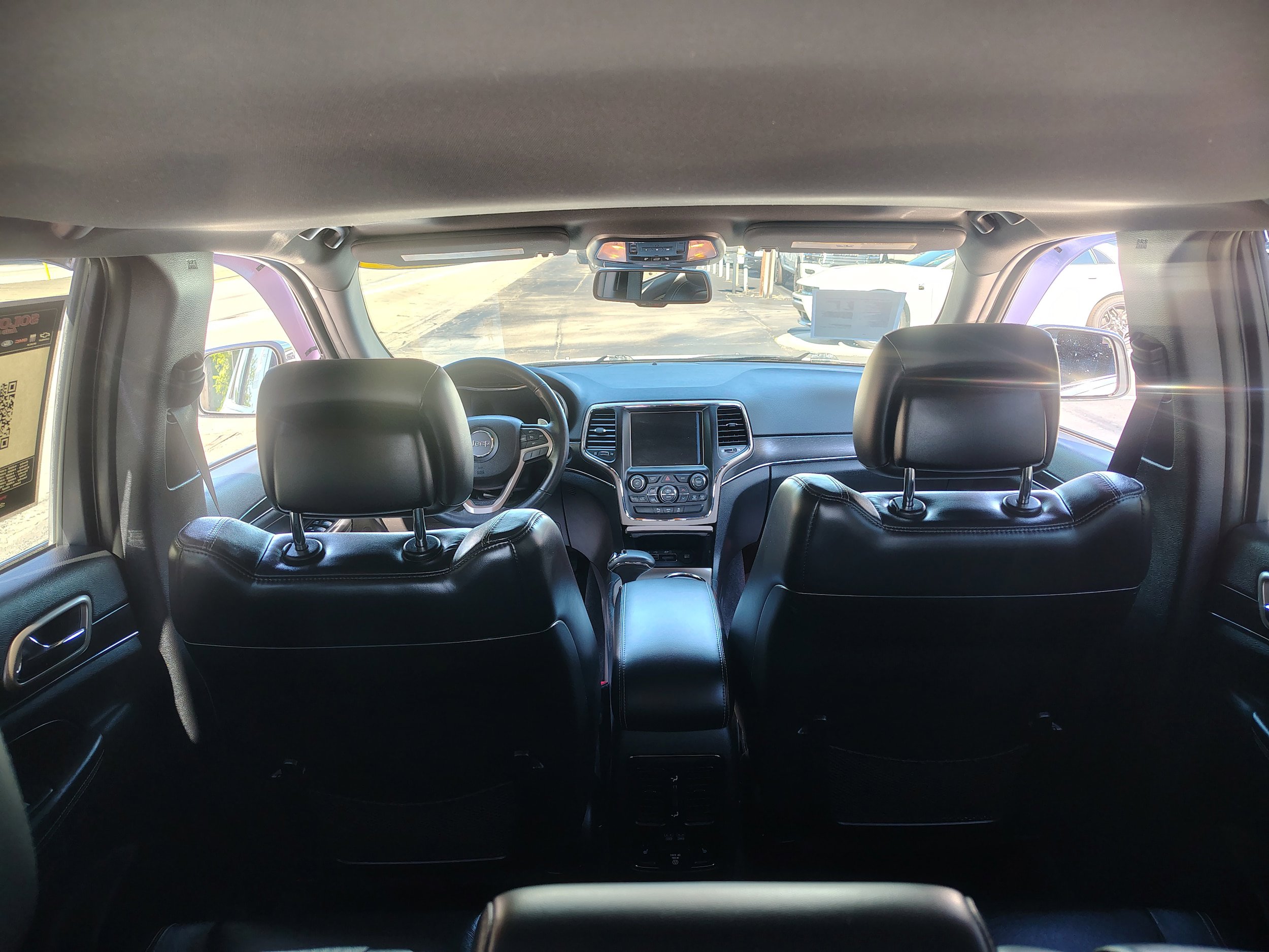 Used 2015 Jeep Grand Cherokee Limited AWD/4WD image 12