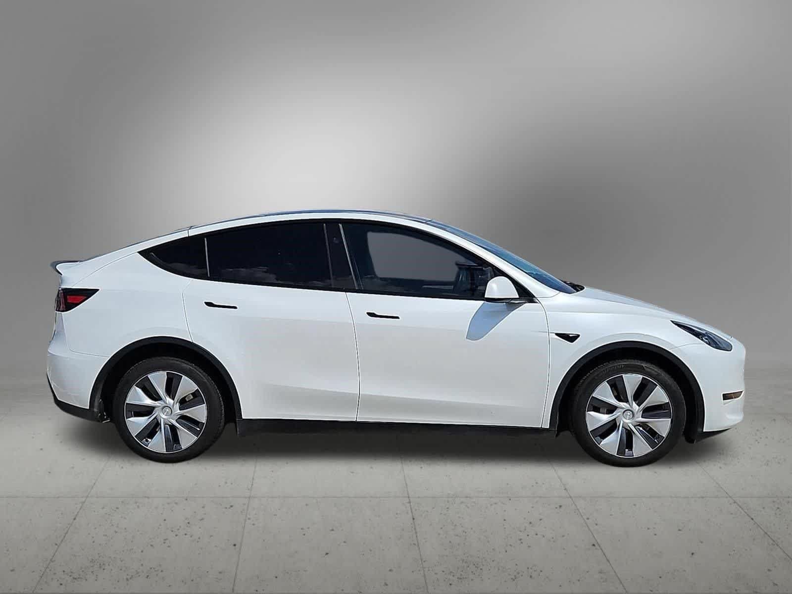 Used 2023 Tesla Model Y Long Range AWD/4WD image 7