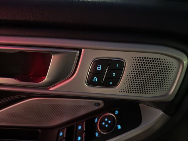 Certified 2022 Ford Explorer Limited w/ Limited Technology Package image 27