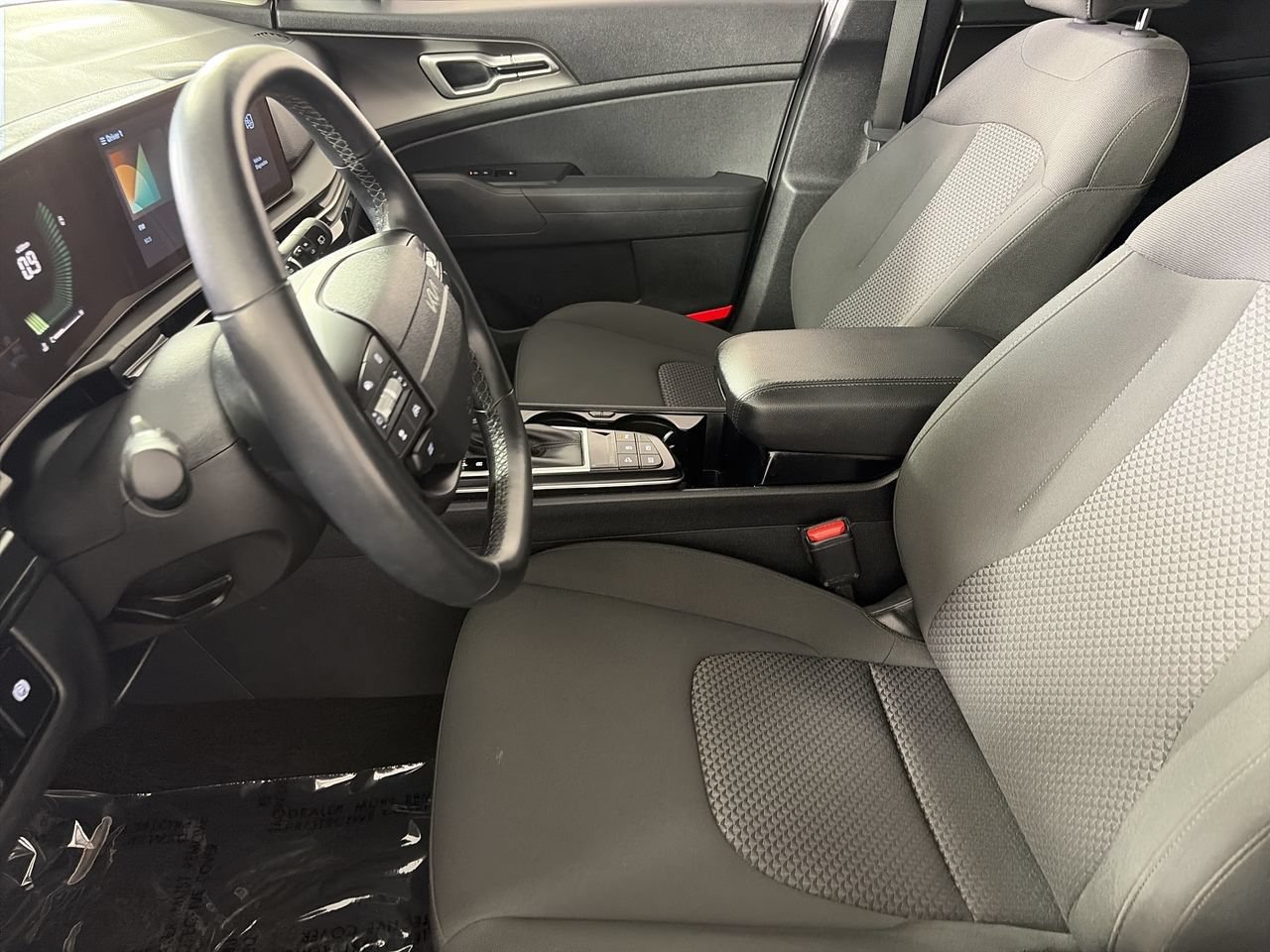 Used 2026 Kia Sportage LX FWD image 20