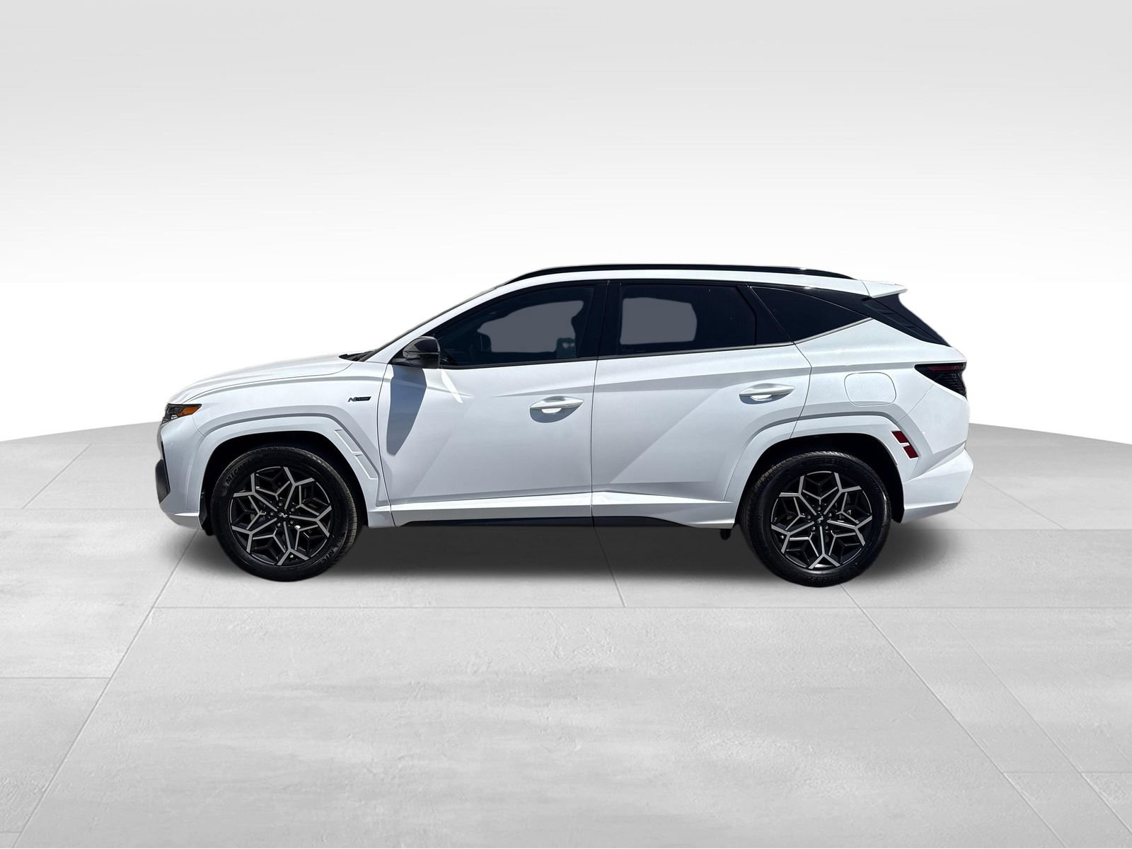 Used 2024 Hyundai Tucson N Line AWD/4WD image 2