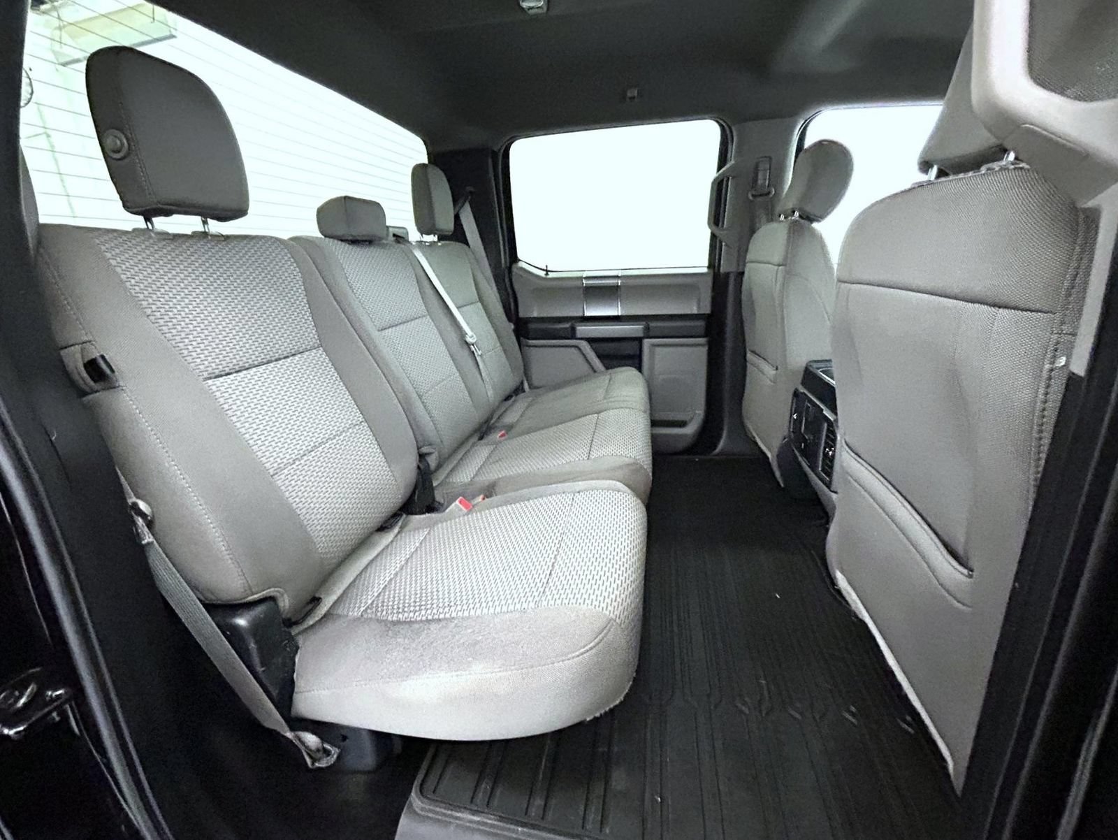 Used 2018 Ford F150 XLT w/ Equipment Group 302A Luxury AWD/4WD image 18