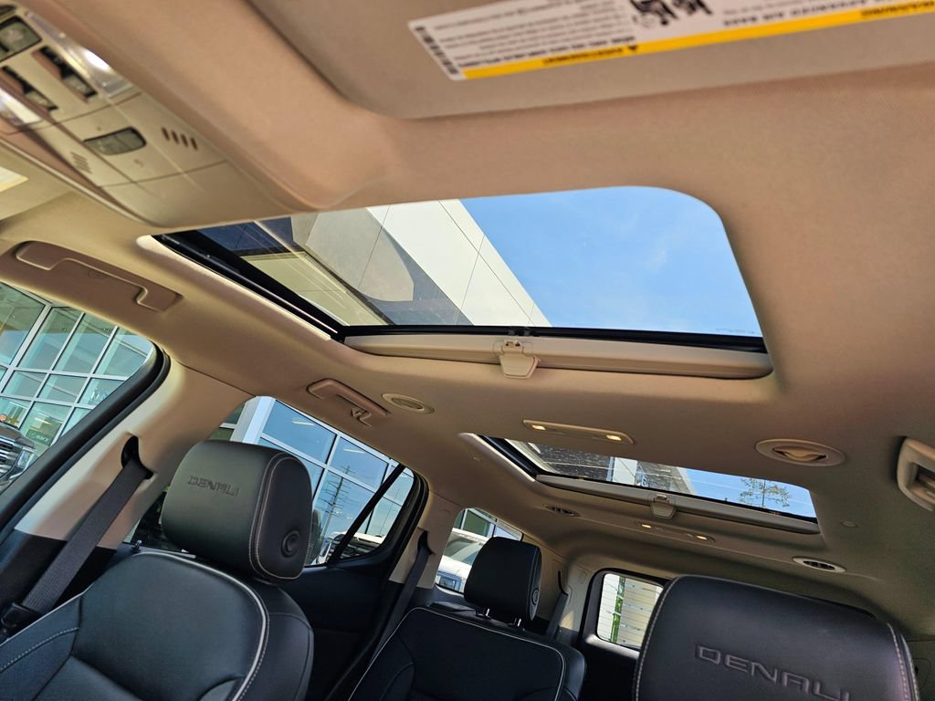 Used 2017 GMC Acadia Denali w/ Technology Package AWD/4WD image 24