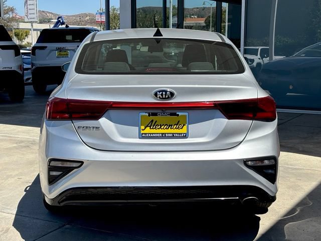 Used 2019 Kia Forte LXS FWD image 4