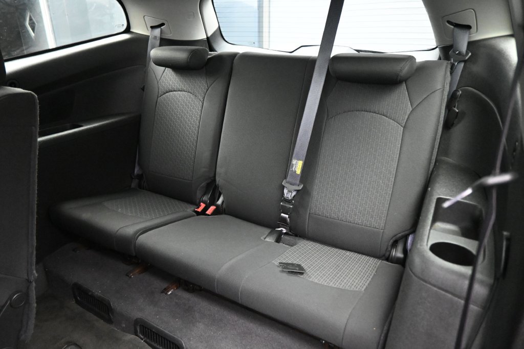 Used 2011 Chevrolet Traverse LT w/ White Premiere Package FWD image 26