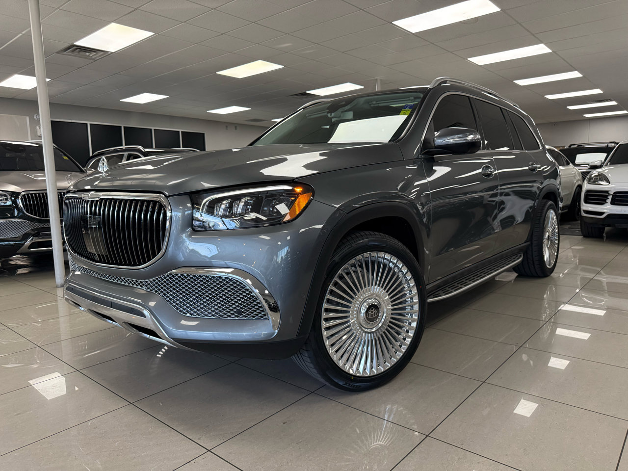 Used 2020 Mercedes-Benz GLS 450 4MATIC image 8