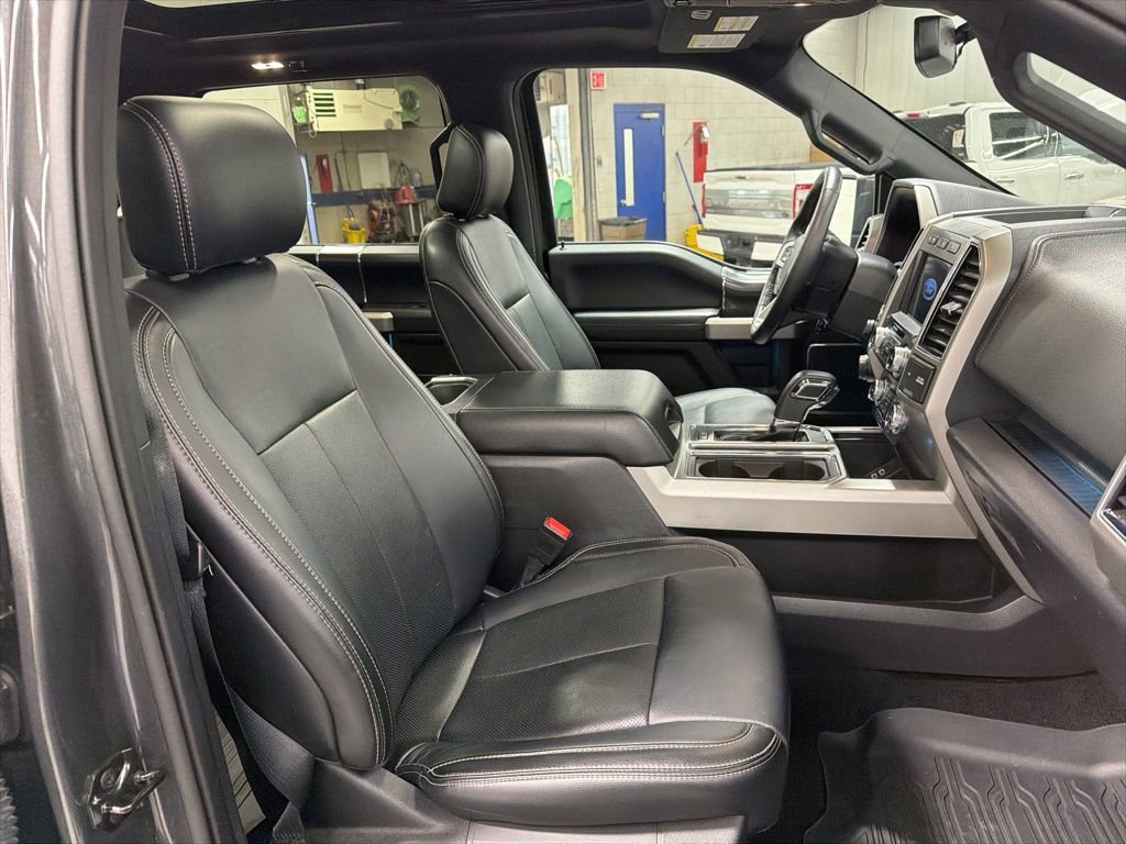 Used 2019 Ford F150 Lariat w/ Equipment Group 502A Luxury AWD/4WD image 9