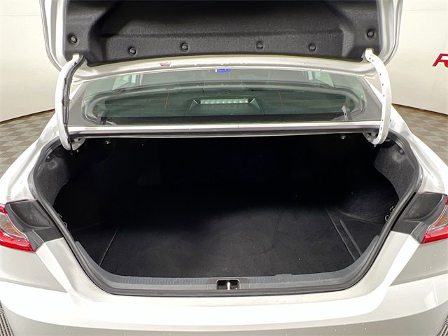 Used 2025 Toyota Camry LE image 24