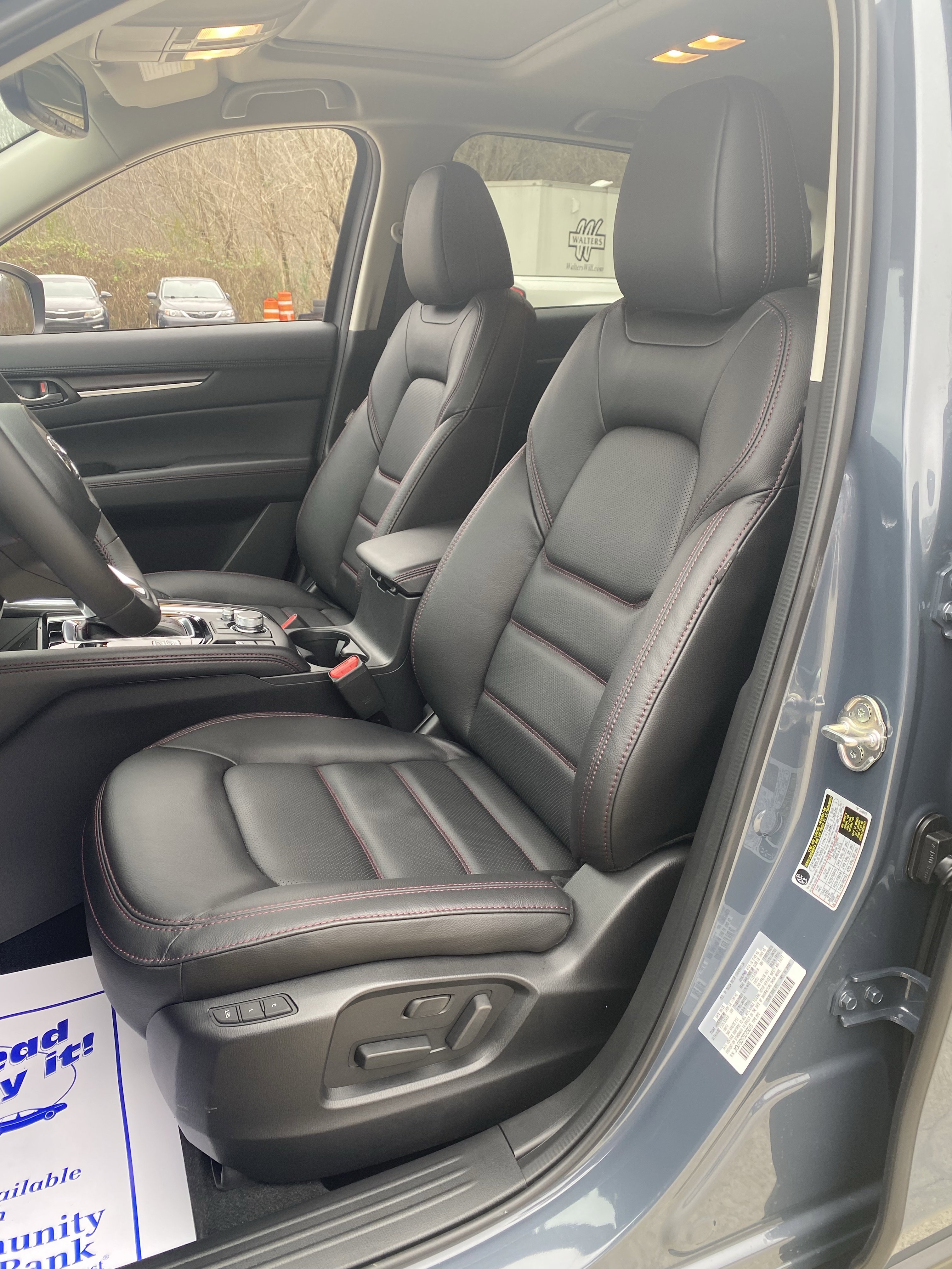 New 2025 MAZDA CX-5 Carbon Edition image 4