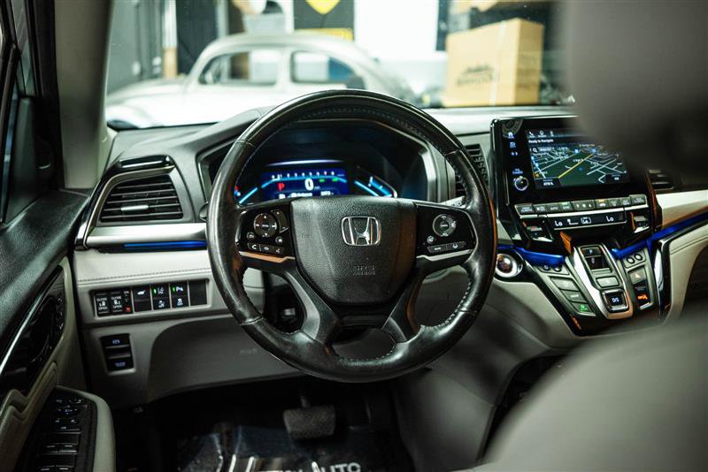 Used 2018 Honda Odyssey Elite image 17