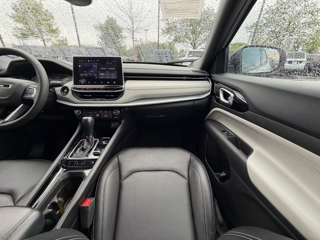 Certified 2025 Jeep Compass Limited AWD/4WD image 20