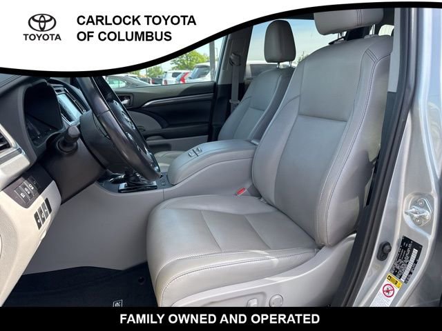 Used 2019 Toyota Highlander Limited Platinum w/ Carpet Mat Package (TMS) AWD/4WD image 12