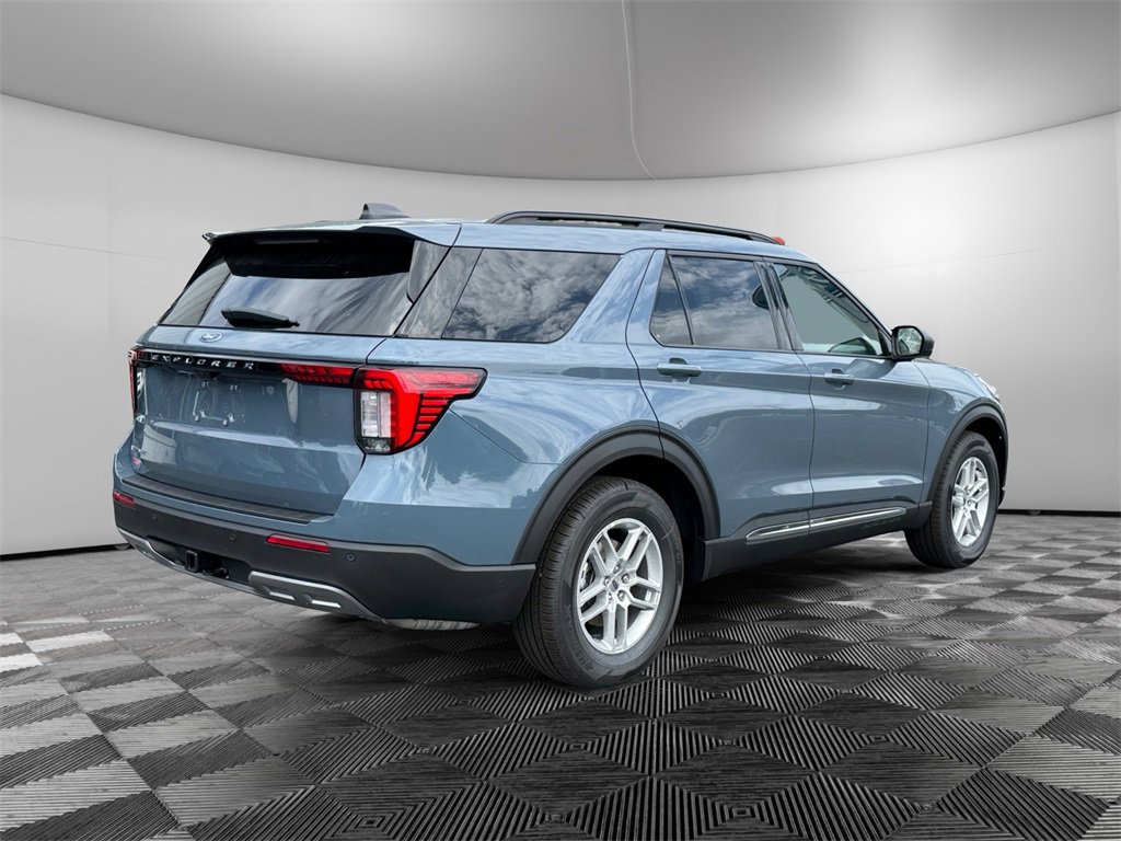 New 2025 Ford Explorer Active w/ Active Comfort Package image 7