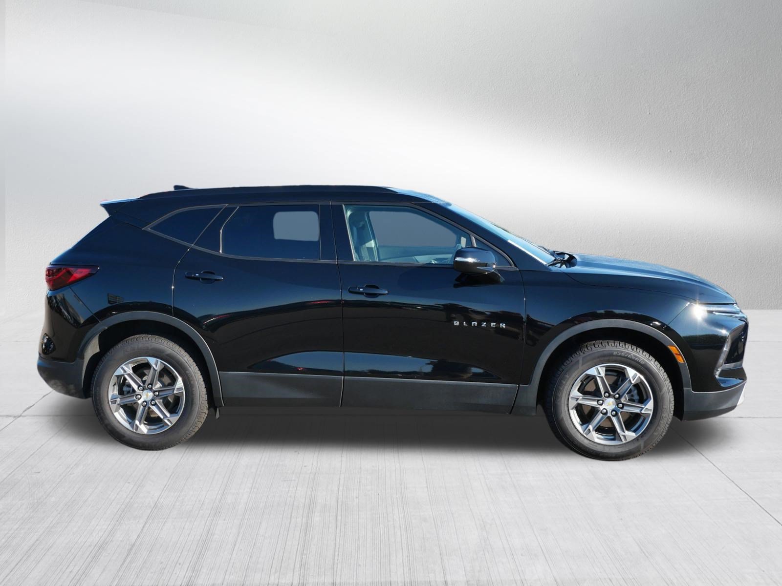 Used 2024 Chevrolet Blazer LT w/ LPO, Floor Liner Package AWD/4WD image 8