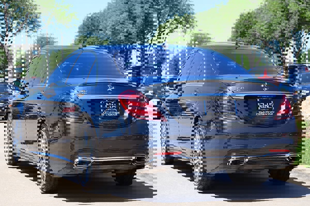 Used 2019 Mercedes-Benz S 560 Sedan w/ AMG Line Exterior image 10