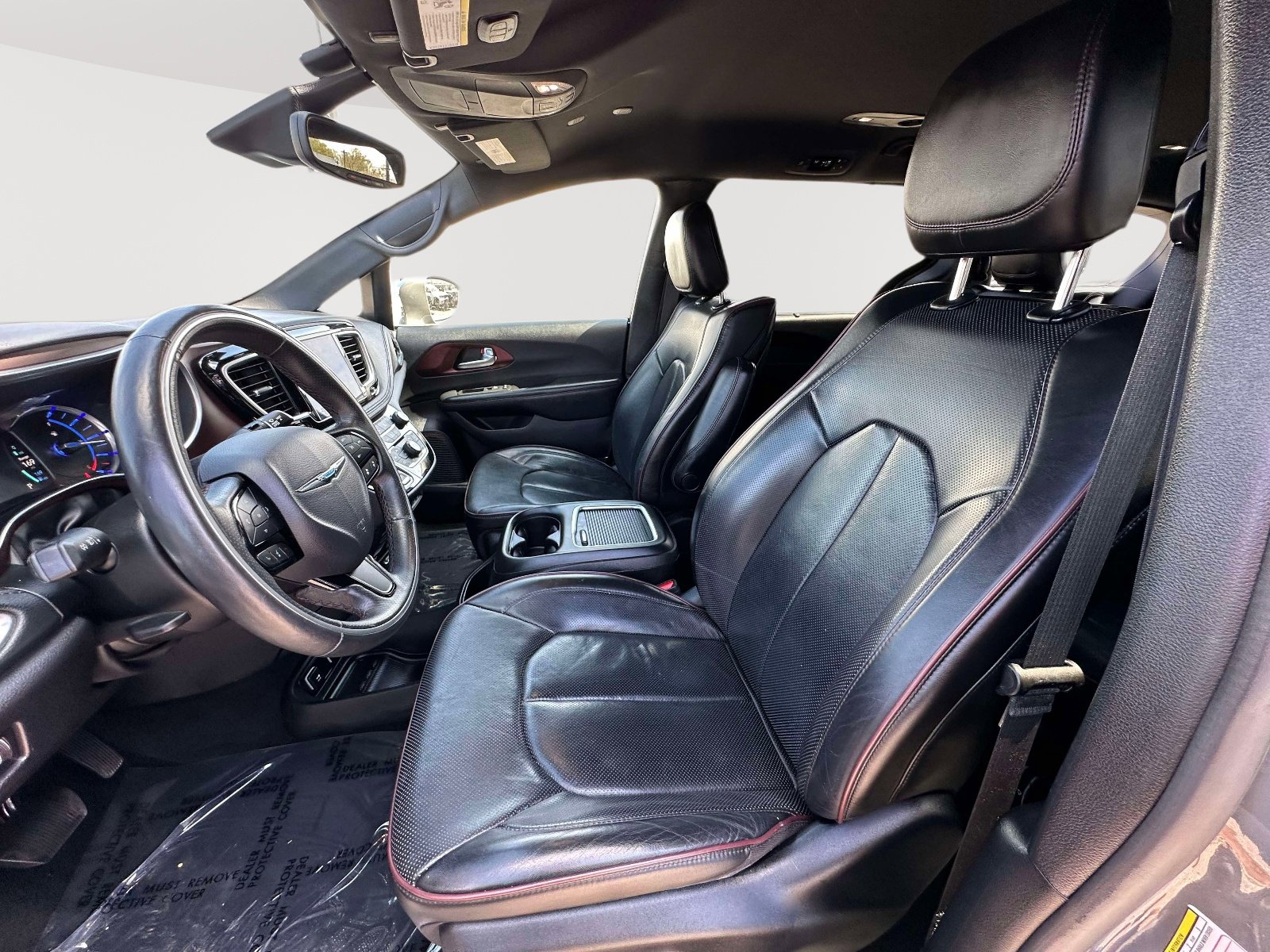 Used 2020 Chrysler Pacifica Limited FWD image 18