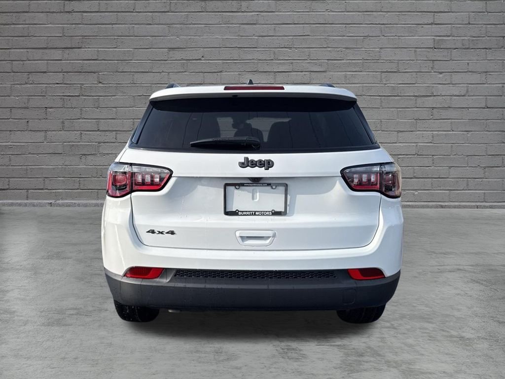 New 2026 Jeep Compass Latitude AWD/4WD image 7