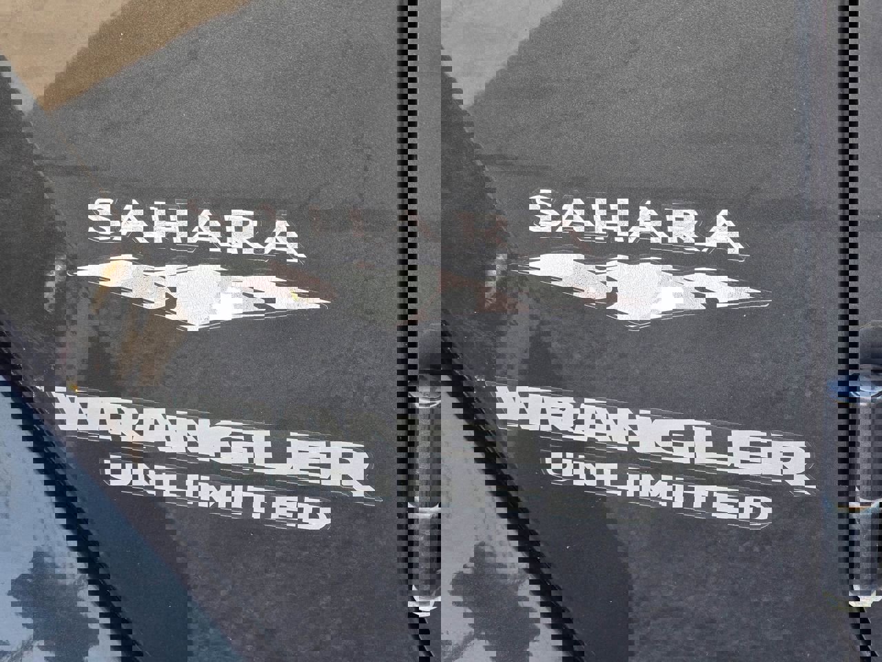 Used 2010 Jeep Wrangler Unlimited Sahara w/ Dual Top Group image 8