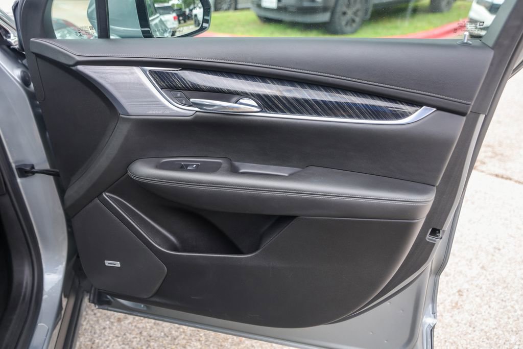 Used 2023 Cadillac XT6 Premium Luxury FWD image 30